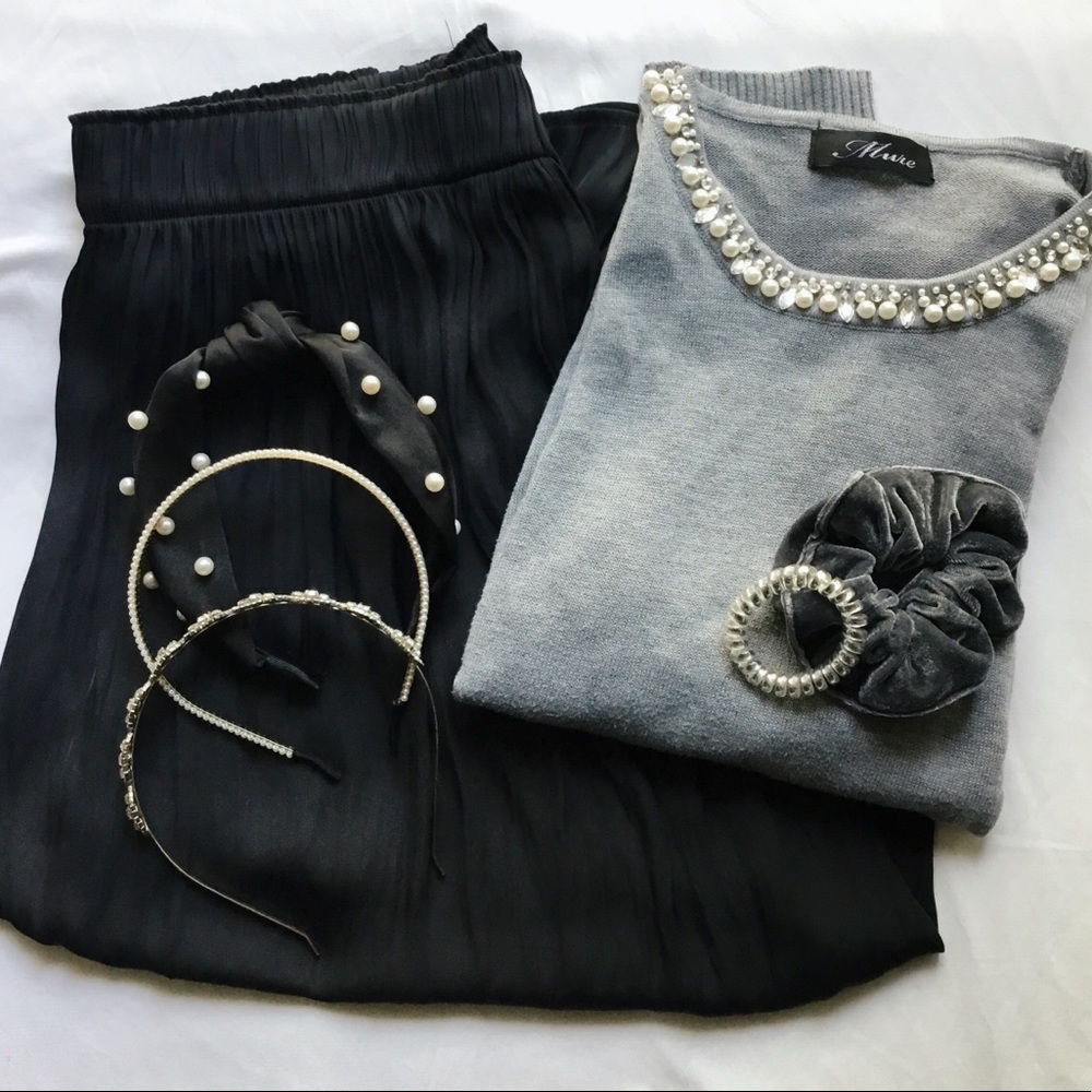 H&M LOGG Black Pleaded Midi Skirt